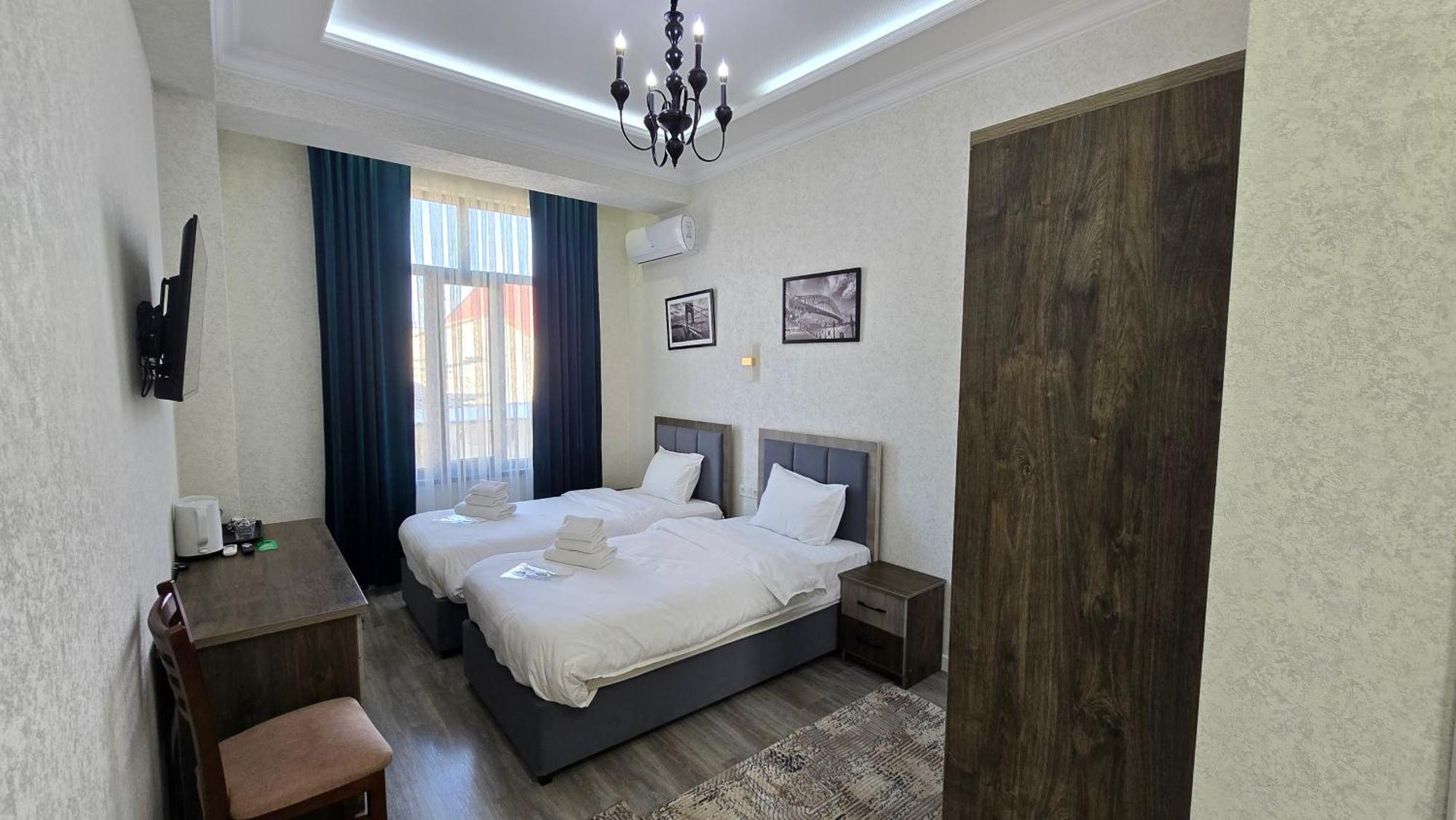 Old Station Hotel Самарканд Экстерьер фото